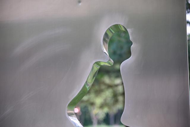 下属不好好干能严厉批评吗,下属工作失误怎么批评