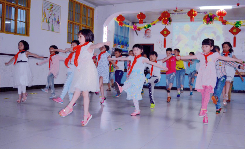 高州实验学校和黄冈实验哪家好,高州黄冈实验学校的游泳馆