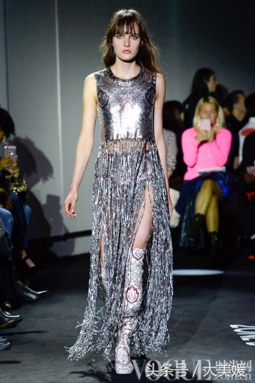 pacorabanne连衣裙2019,pacorabanne是什么牌子