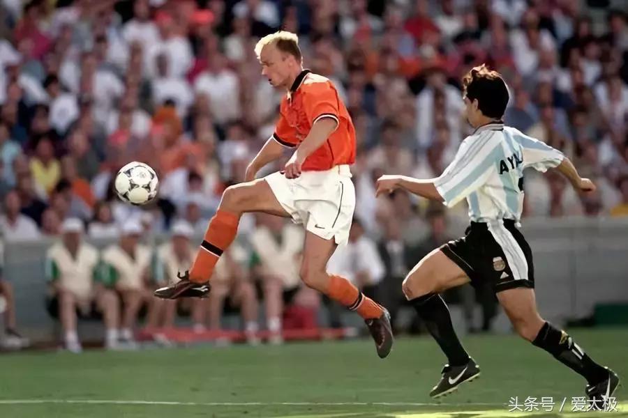 法国队大力神杯夺冠时刻,法国世界杯夺冠20周年