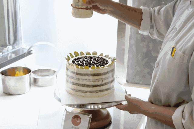 好利来蛋糕店内东西为什么不一样,好利来蛋糕店优缺点