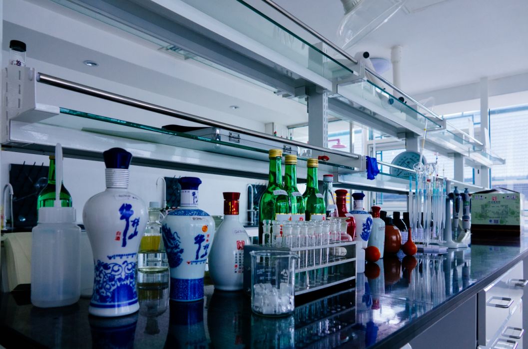 关注丨科技兴企书写顺鑫特色身体力行落实精准扶贫——顺鑫控股媒体交流会纪实