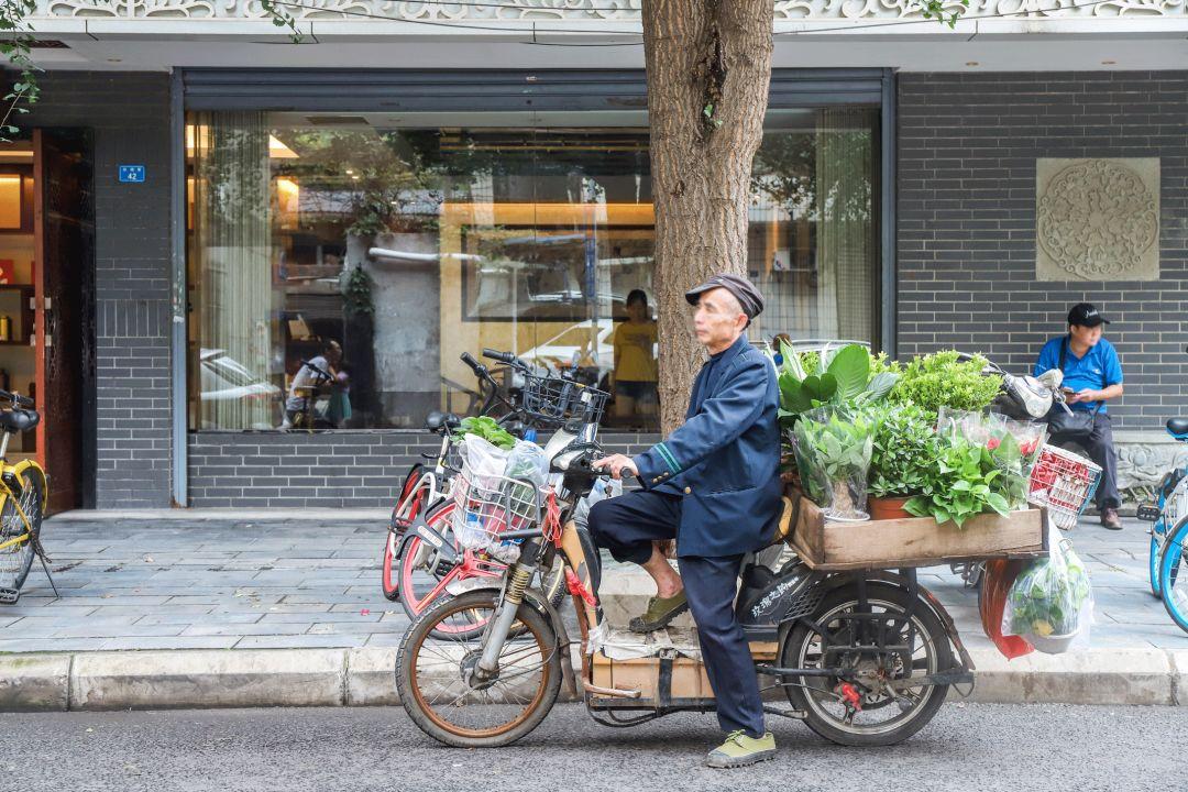 宽窄巷子旁边的物美价廉的巷子,宽窄巷子周边特色小街