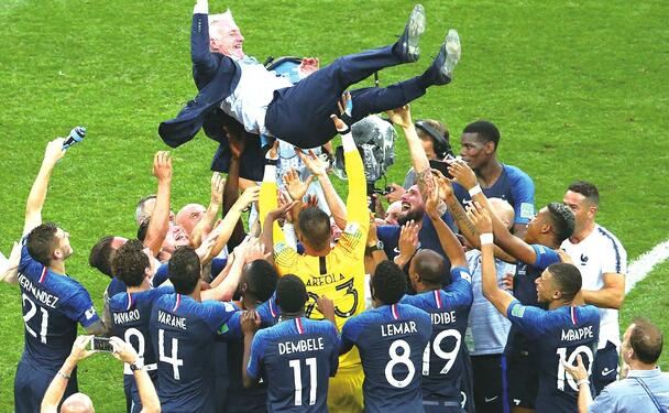 世界杯街道狂欢,世界杯街头狂欢