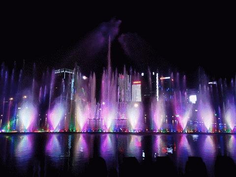 水由低处引向高处原理,虹吸原理怎么把低处的水吸到高处