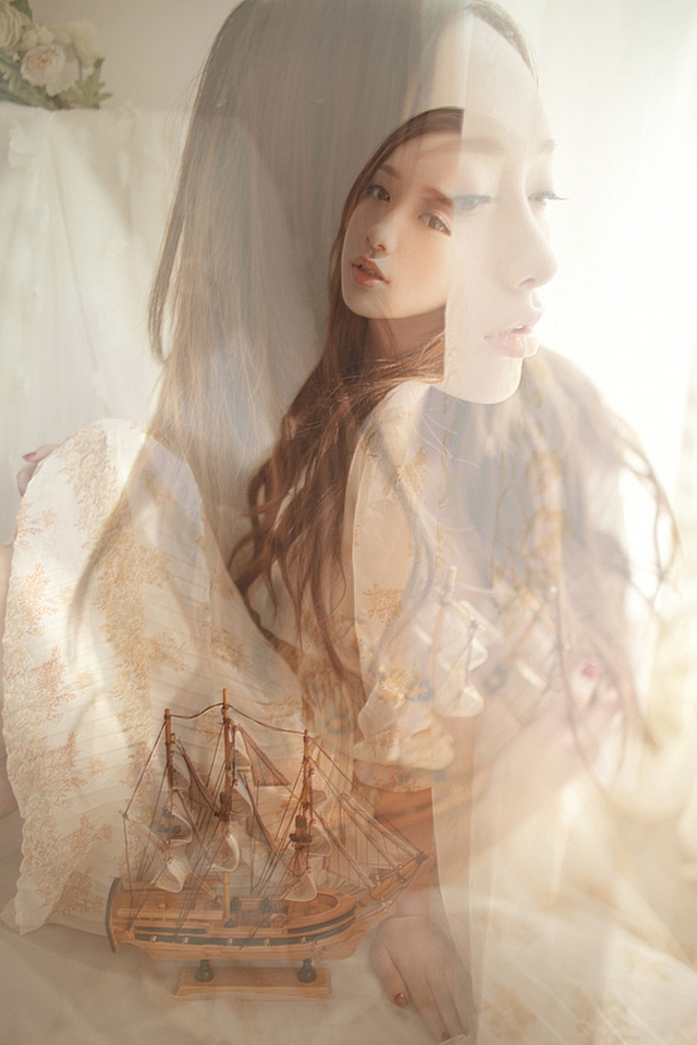 和他结婚三年只有名分没有感情,跟他结婚三年却还没有捂热他的心