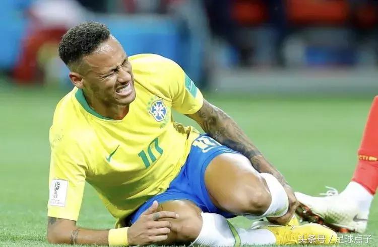 世界杯足球史上的至暗时刻,足球世界杯十大感人瞬间