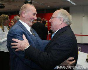 足坛历史十大球星排名,足坛历史100大球星排名