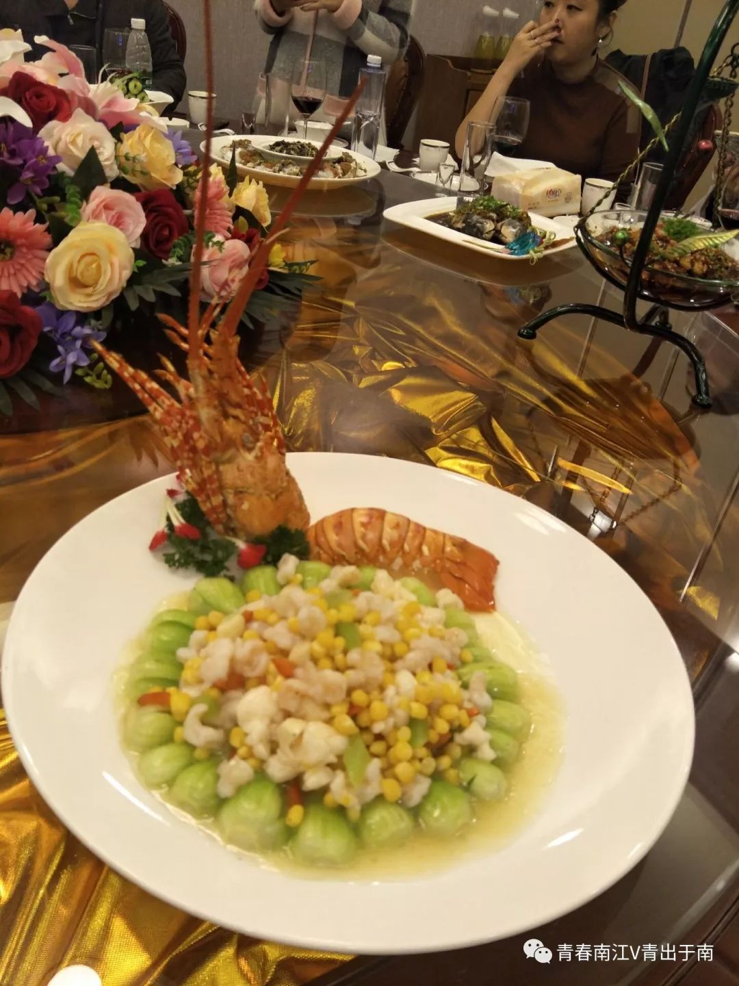 「青春扶贫示范项目」中西合璧创品牌特色，品质服务铸群众口碑——南江县红叶印象美食餐厅方健的创业故事（第10期）