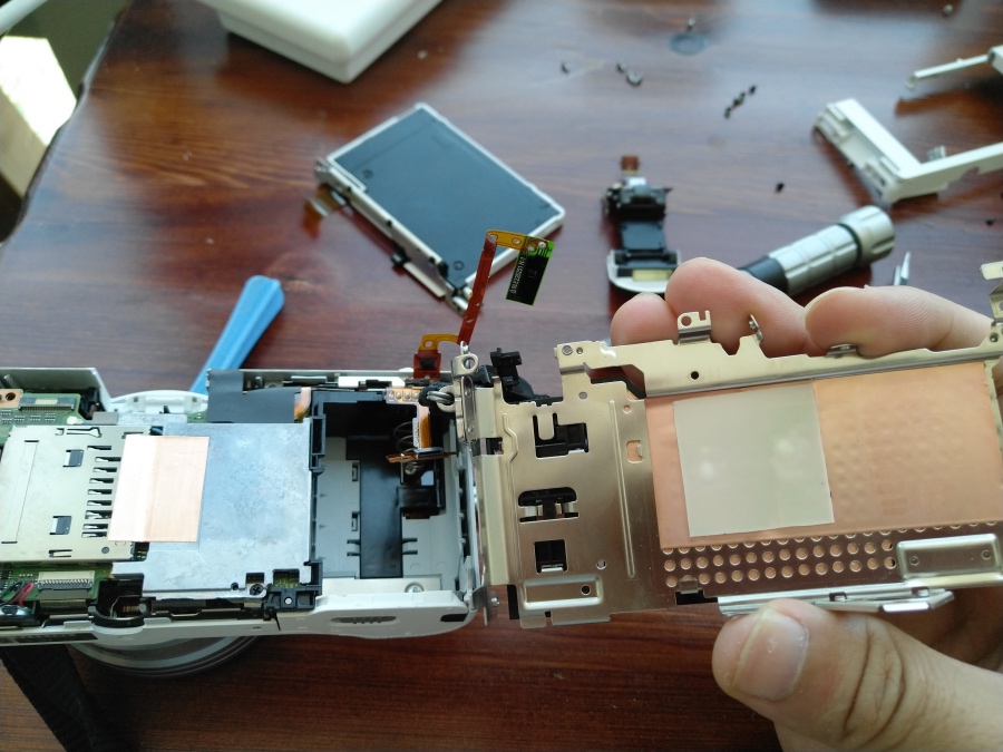 索尼微单相机屏幕维修多少钱,sony微单相机