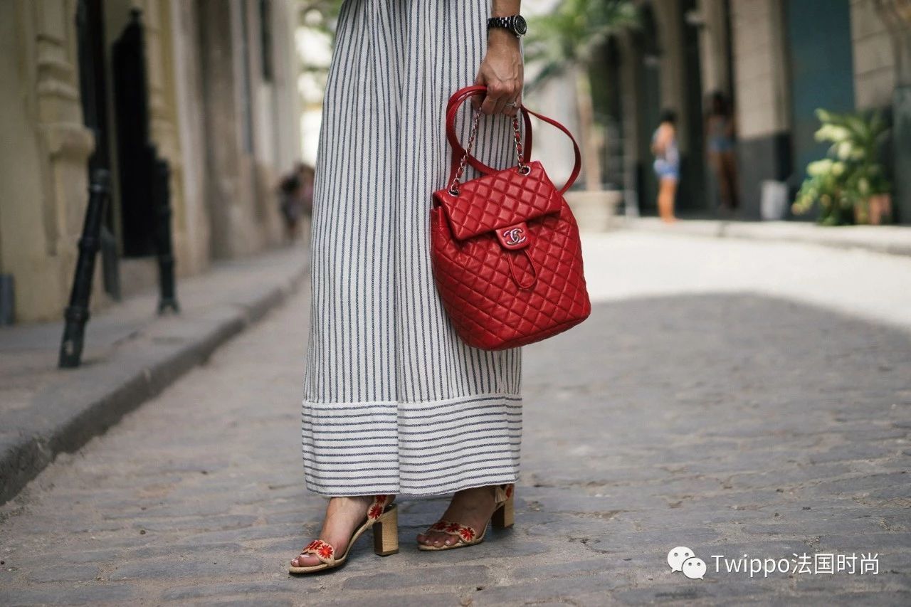 双肩包的几种背法,推荐平价双肩包三种背法