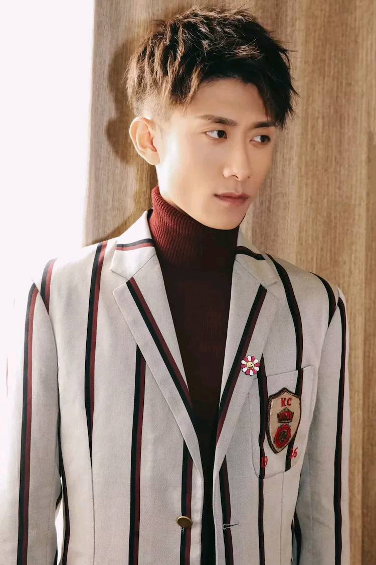 张一山跟杨紫说了什么让全场沸腾,张一山谈杨紫是哪一期