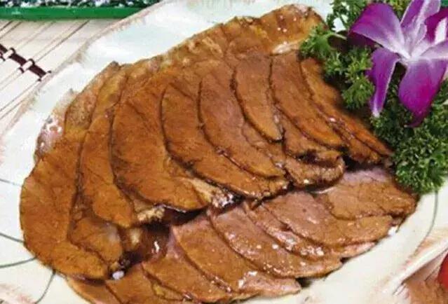 济南历下区半天妖烤鱼,济南小草屋诸葛烤鱼