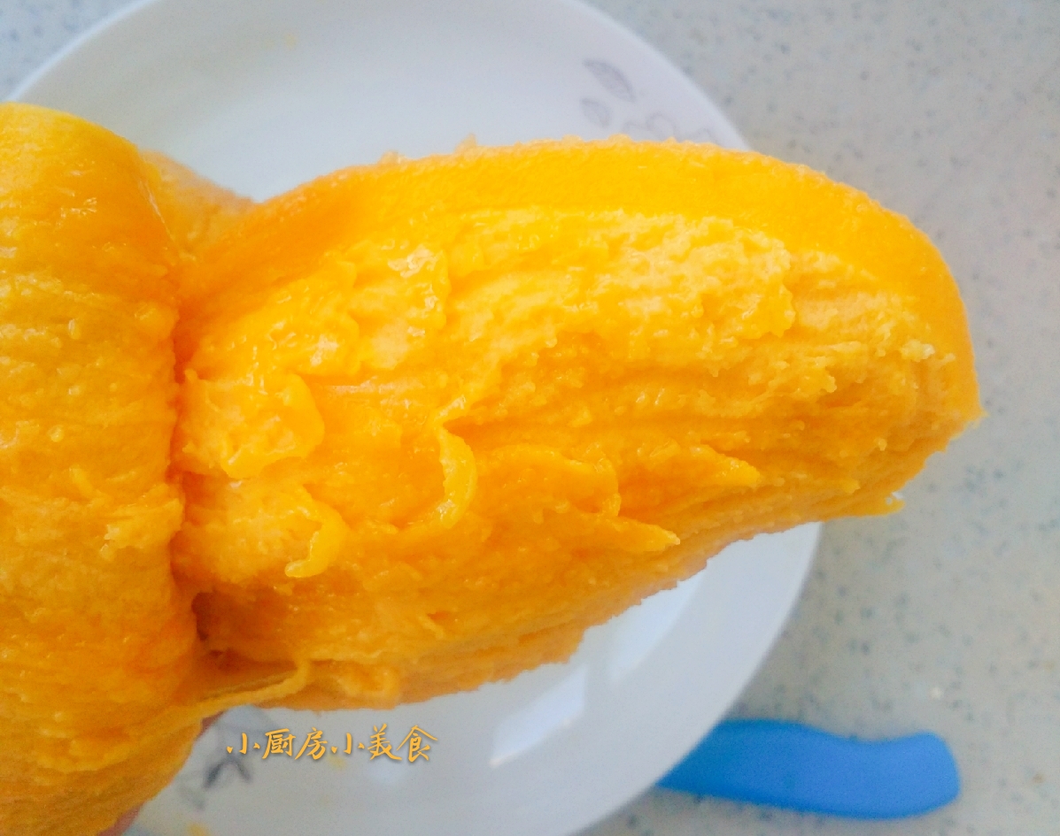 芒果的切法怎么切能让芒果好吃,大芒果简单切好看