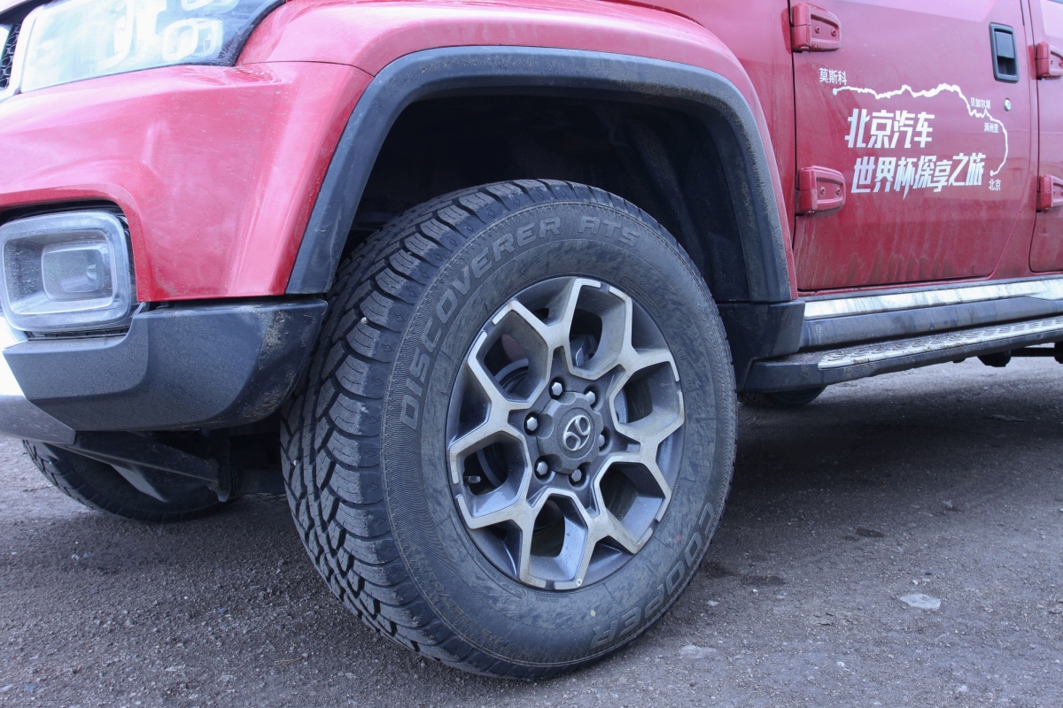 西伯利亚越野视频,北京汽车bj40plus越野试驾体验