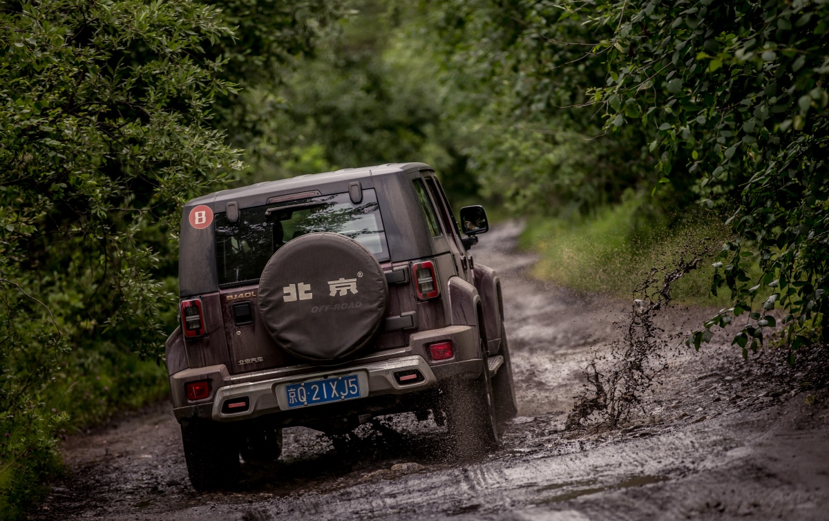 西伯利亚越野视频,北京汽车bj40plus越野试驾体验