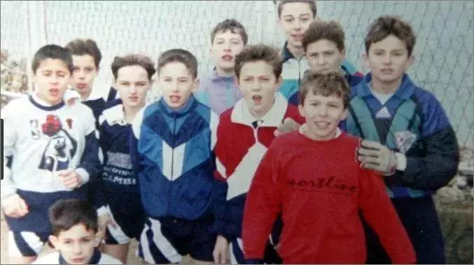 战机护航直播,克罗地亚首都数万球迷狂欢庆祝