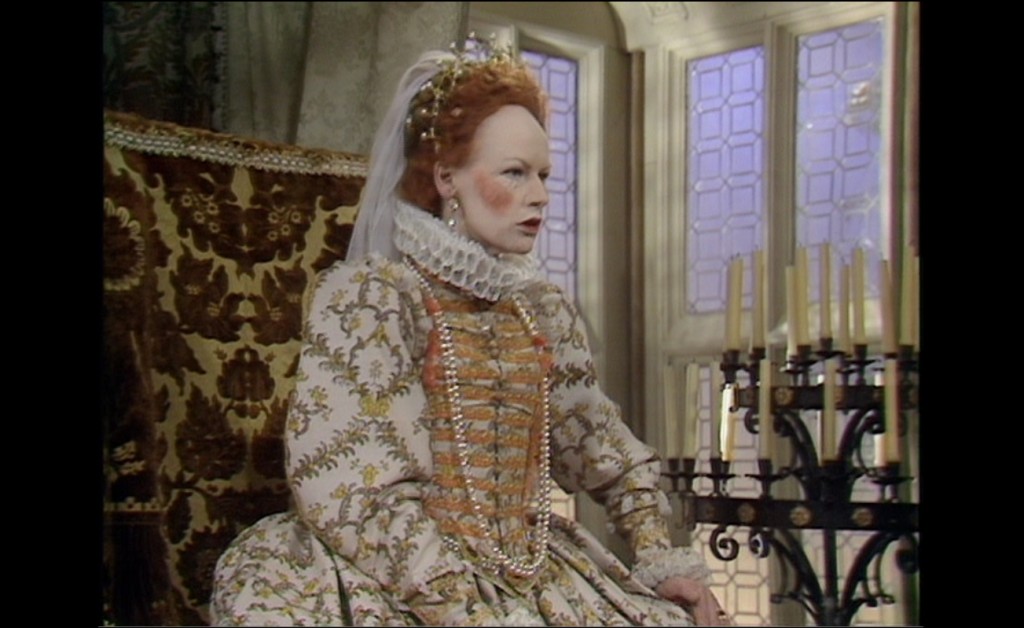 这女王，不会是假的吧