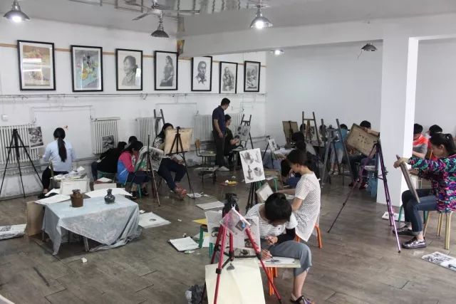 学习美术专业有什么前途吗,学美术画画未来的就业前景