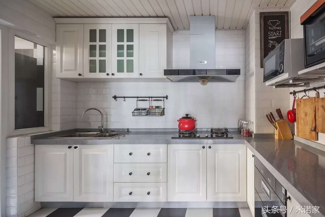 厨房门卧室门正对大忌,厨房门正对卧室门风水好不好