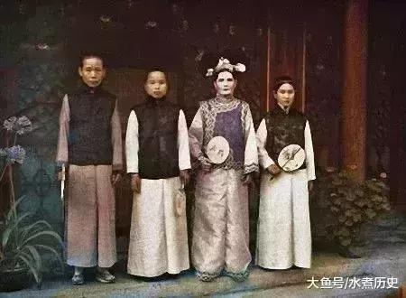 恍如隔世：一个法国牛贩子，用彩色胶片记录了110年前的旧中国