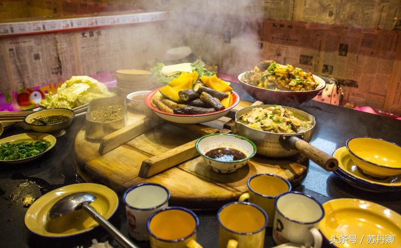 到东北必吃的铁锅炖,老东北铁锅炖鱼真是嘎嘎香啊