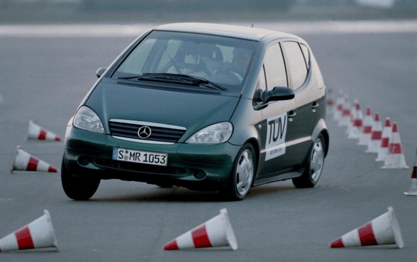 奔驰第一代4系,奔驰a级2023款深度评测