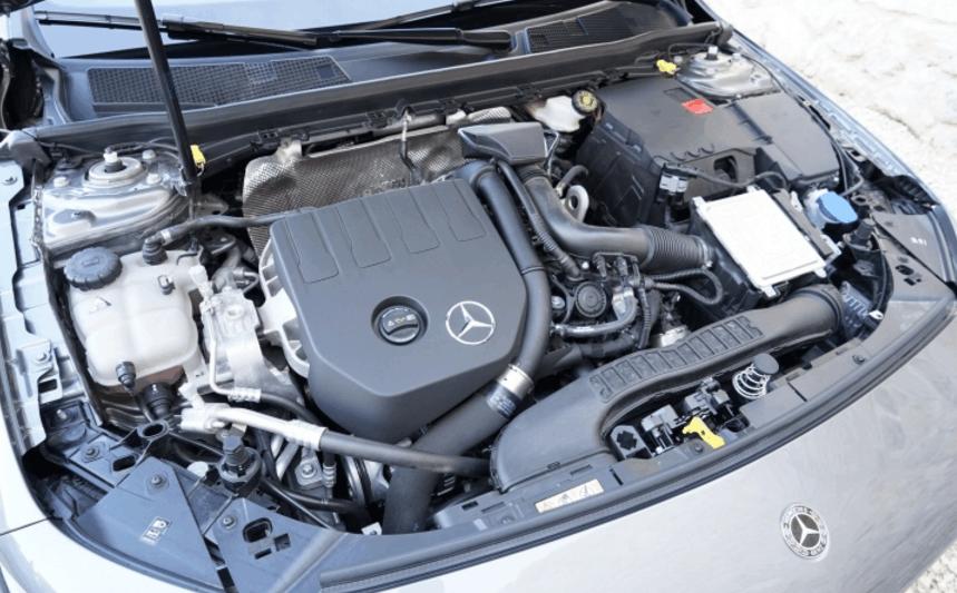 奔驰第一代4系,奔驰a级2023款深度评测