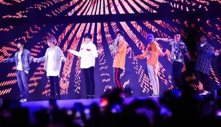 superjunior新曲mv,superjunior和elf哪个好看