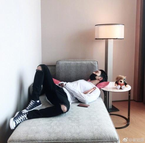 superjunior新曲mv,superjunior和elf哪个好看