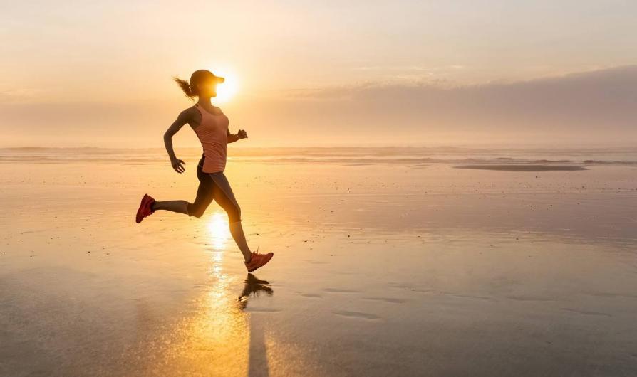 长期跑步后腿容易抽筋,跑步时小腿抽筋是什么原因引起的