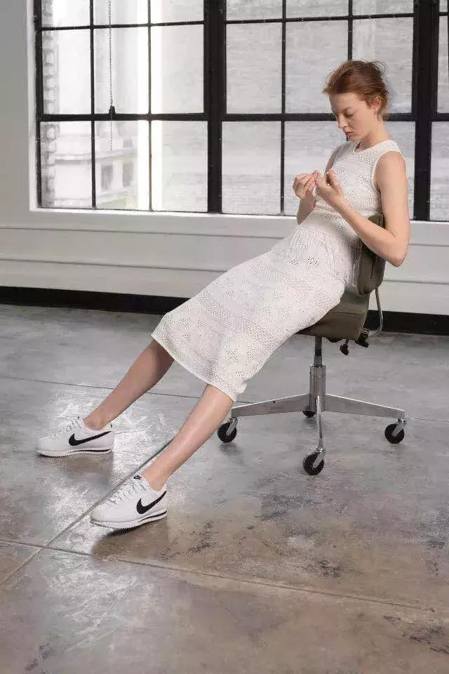 春夏复古男士小白鞋,2021秋季流行小白鞋品牌