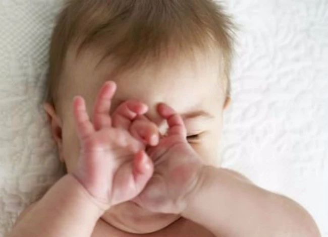 宝宝鼻塞怎么办4招帮助轻松缓解,感冒鼻塞缓解鼻塞最好的办法