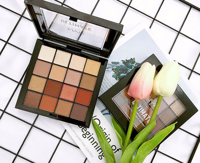 适合新手用的平价眼影,新手平价眼影高光修容一体盘推荐