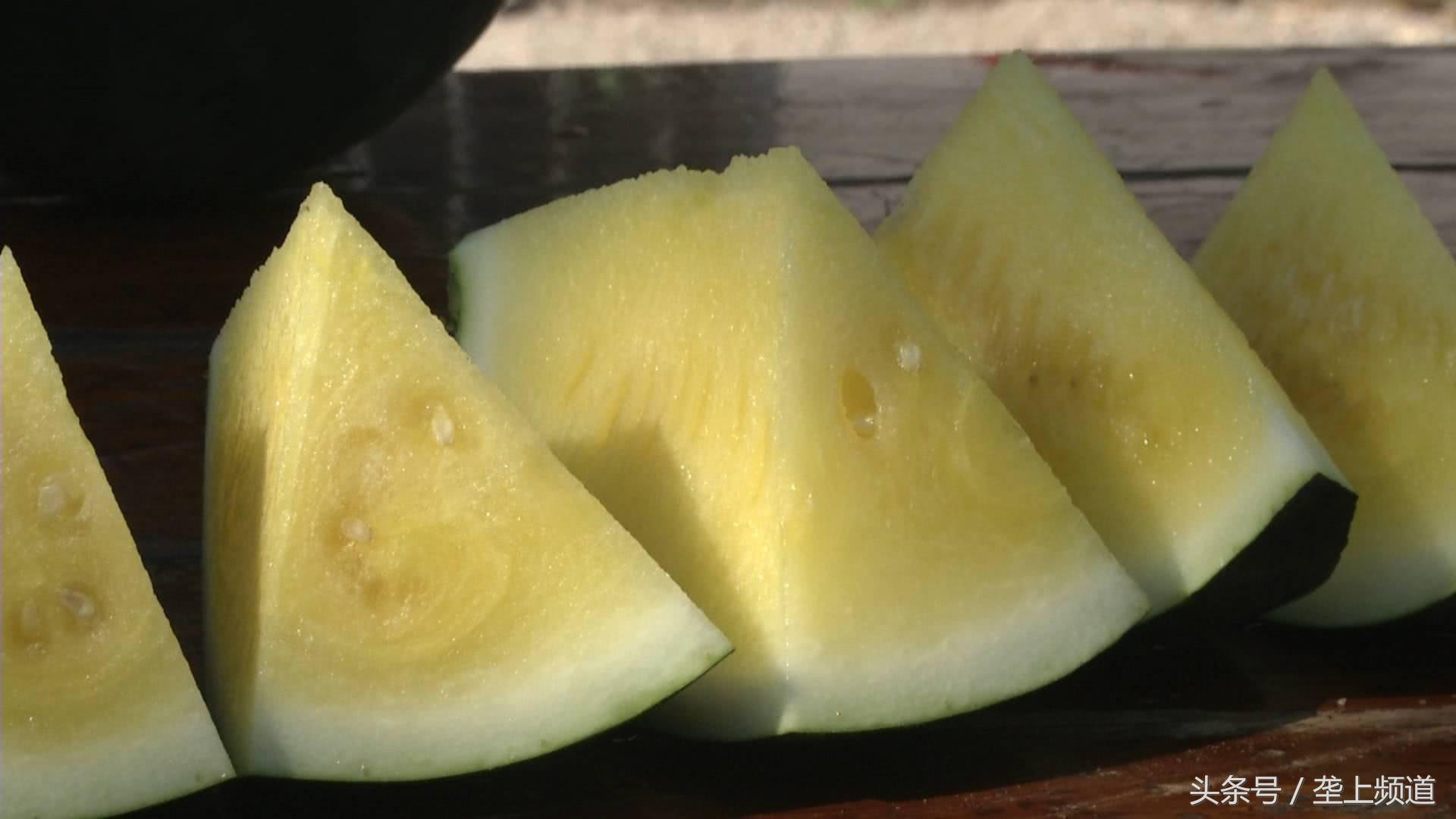 一亩西瓜卖100万,西瓜一亩地能产多少斤能挣多少钱