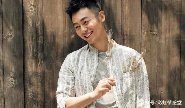 女朋友被搭讪男朋友怎么回击,女朋友被搭讪的正确做法