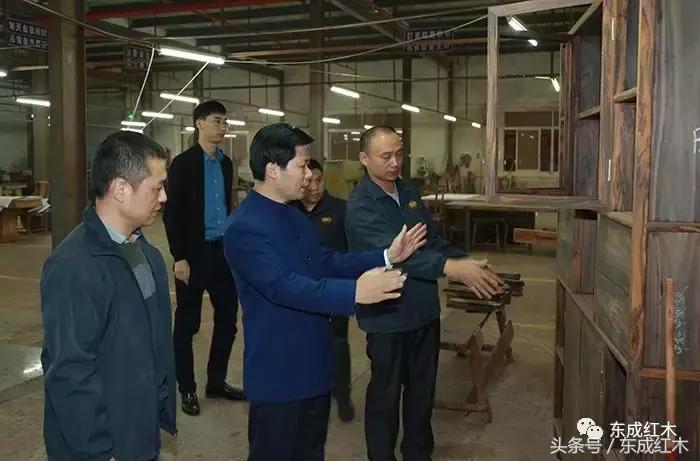 东成文宋新中式家具中山市店,揭秘东成红木热销背后的秘密
