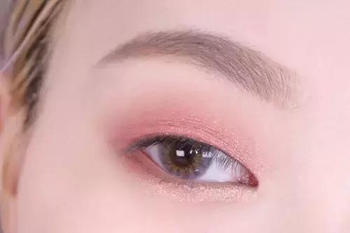 单眼皮适合的画眼线方法,单眼皮不同眼型怎么画眼线