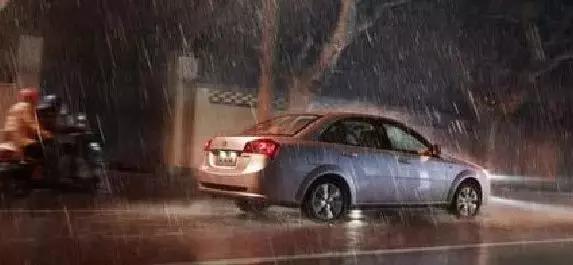 雨天出行注意安全望一切安好,雨天安全出行