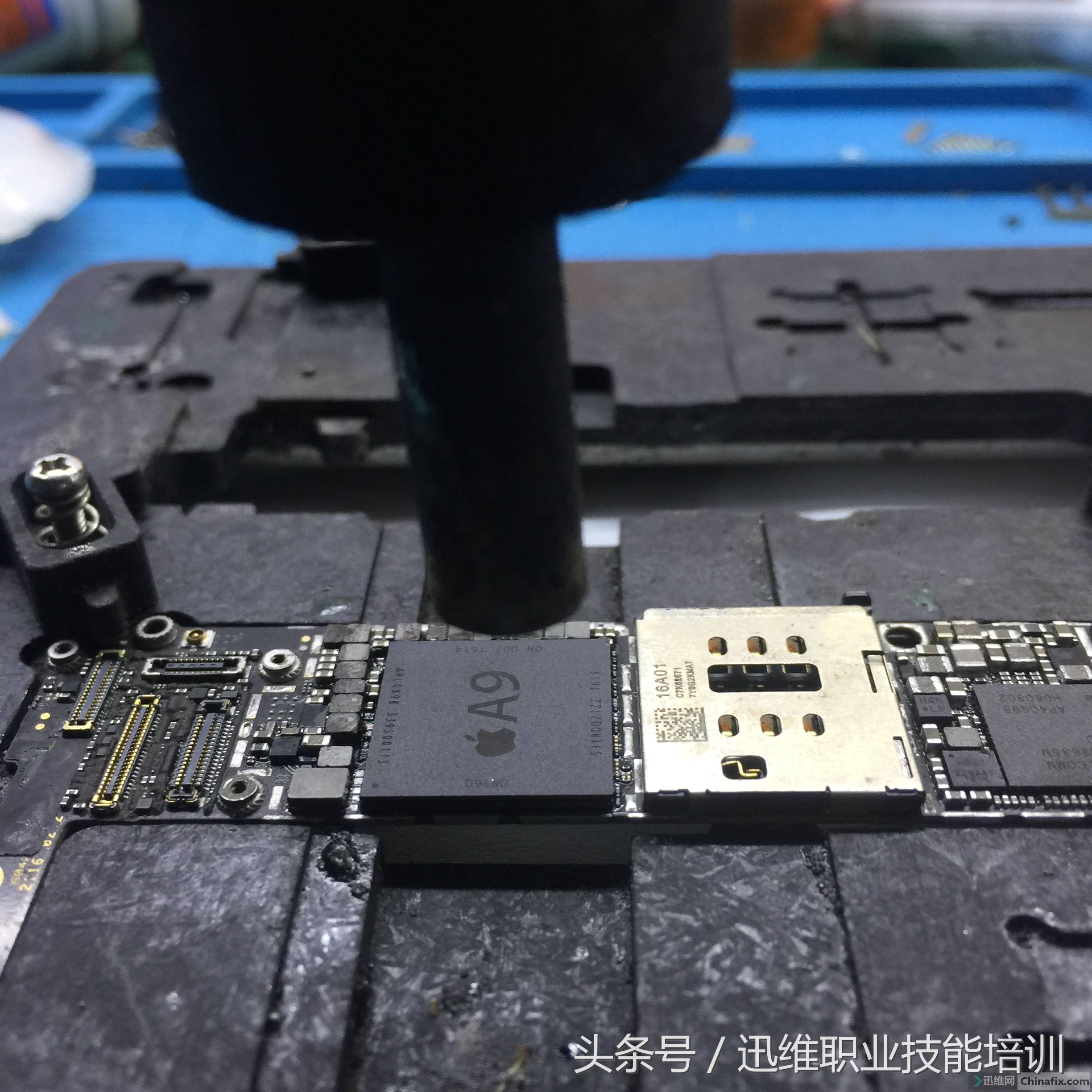 iphone6s进水维修,苹果6s进水烧了主板