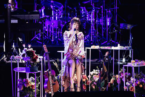 谢春花足够美,谢春花歌唱特点