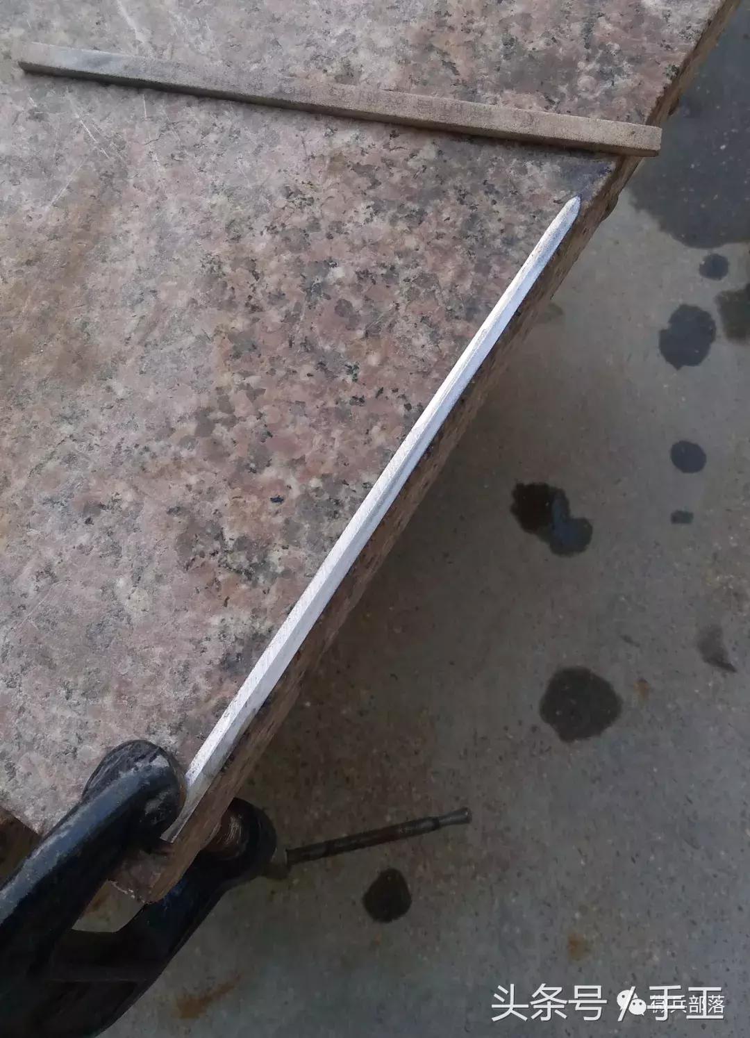 纯手工打造名剑,微型刀剑制作比赛