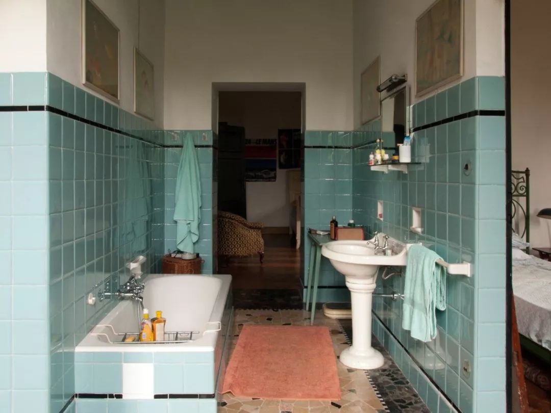 千禧粉紫色,带领大家预测一波2022年的流行色