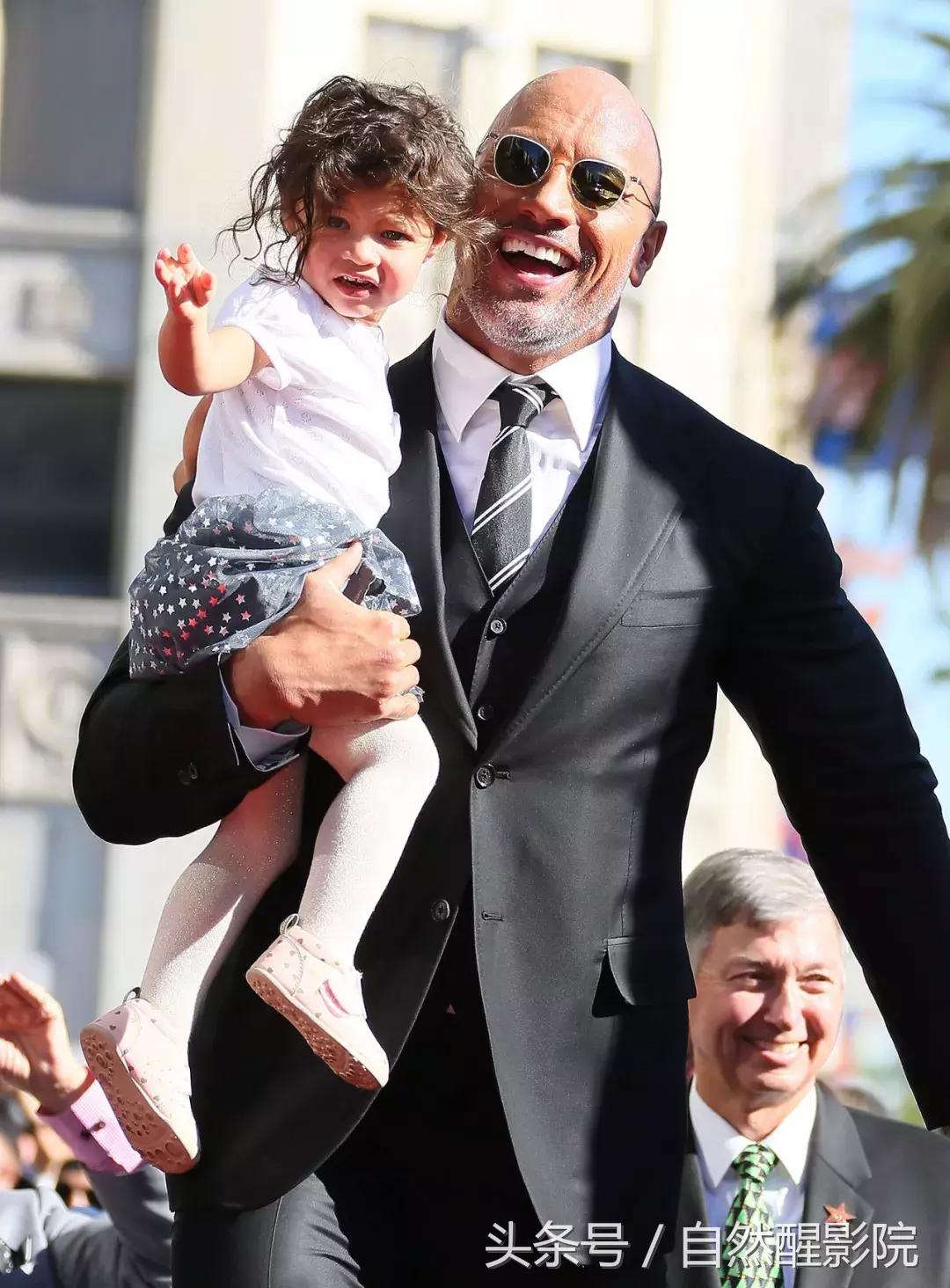 “男朋友胸比我大”是种什么体验?