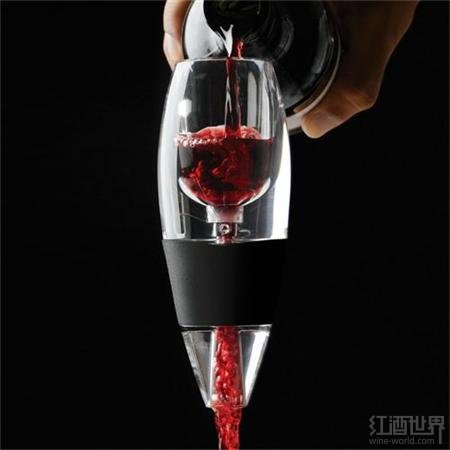 高德维斯葡萄酒小课堂：滗酒器，除去岁月的“尘埃”