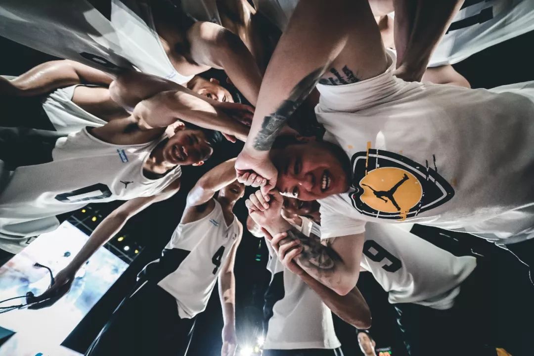 娼椈蹇salomon鍙戝竷鍏ㄦ柊铻嶅悎,娼椈蹇