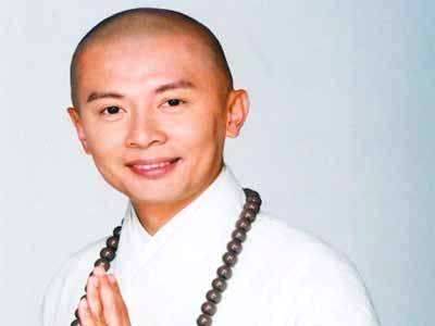 韩红出家的佛门任何人都可以去吗,韩红出家了吗