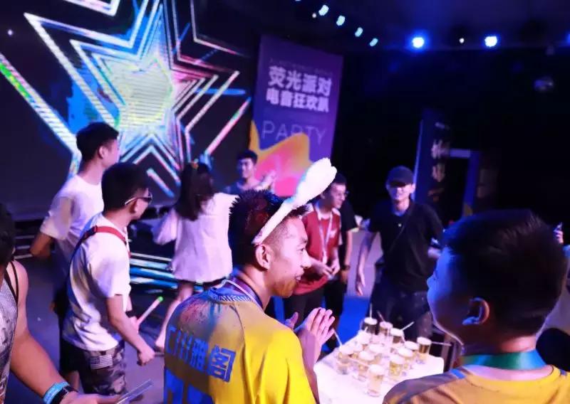 1000个绵阳人都在往仙海跑,全城的漂亮小哥哥小姐姐都在这个地方