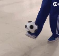 看了这动作，谁还说鹿晗是“娘炮”