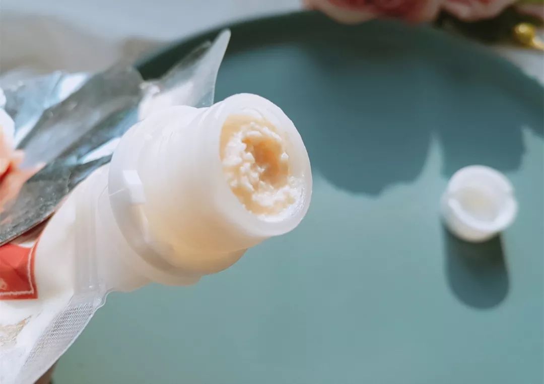 断货半年，抢都抢不到！荣登Cosme榜首，用完肌肤嫩到爆